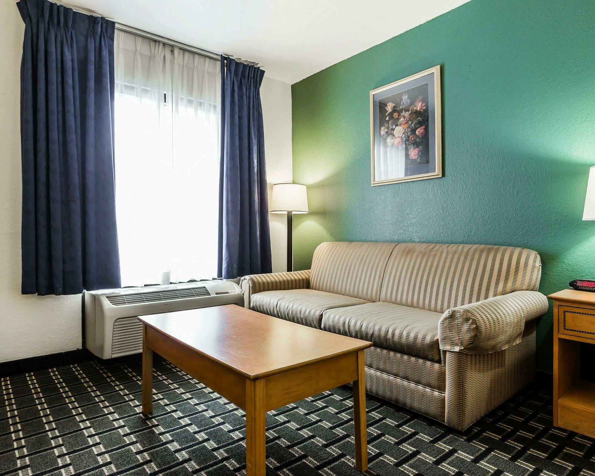 Quality Inn Coliseum North Charleston Ngoại thất bức ảnh